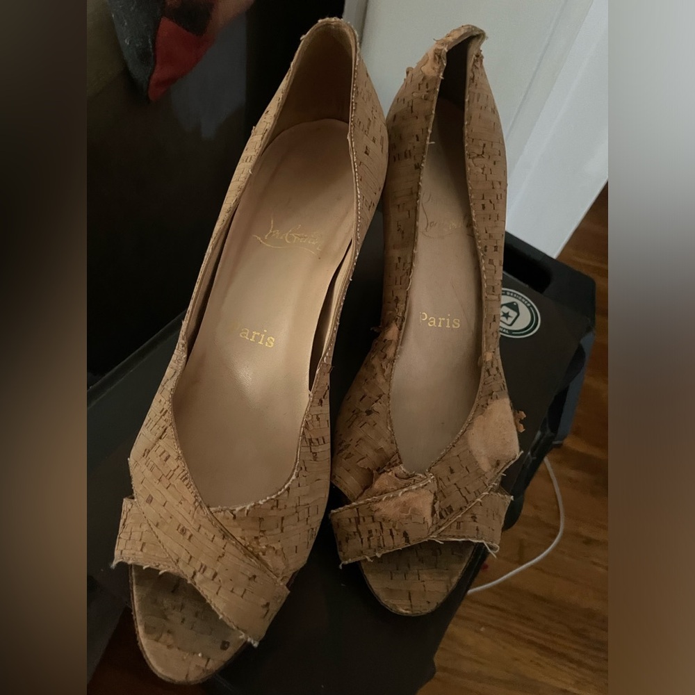 Last gasp Loubittons shoeboy